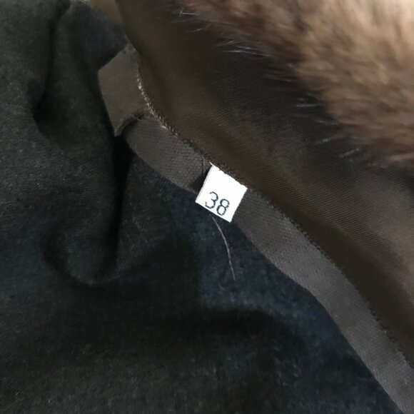 Max Mara Made in Italy Size 6 Designer Mink Collar Very Dark Gray Wrsp Jacket - Picture 15 of 16